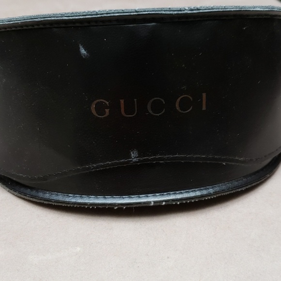 Gucci Medallion Sunglasses - Picture 7 of 7